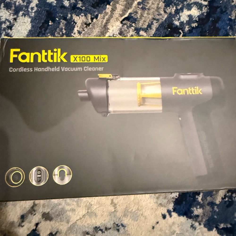 Fanttik Slim V100 Mix Cordless Car Vacuum, 4 in 1 Handheld Air Duster new